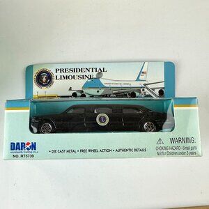 Daron Presidential Limousine Die Cast Model Car